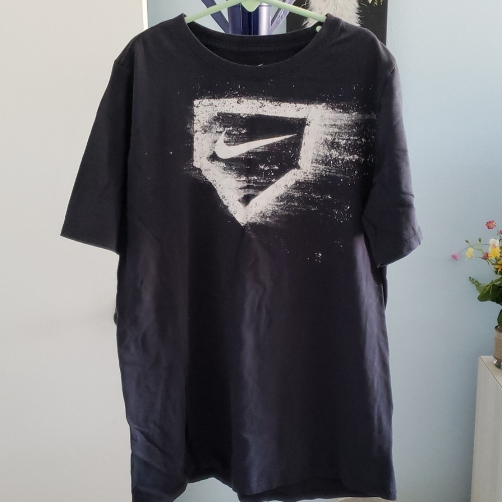 Black Nike t-shirt